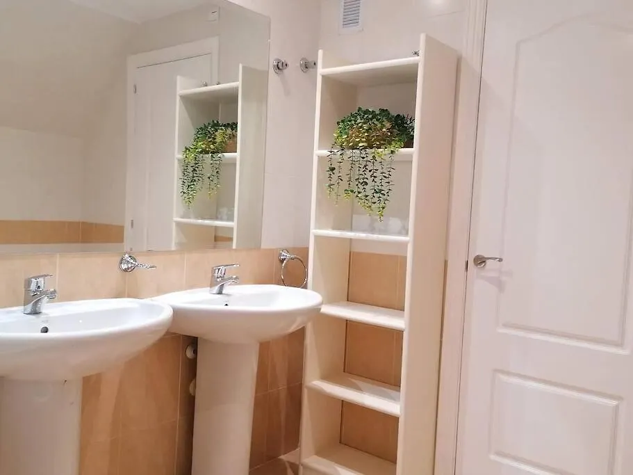 Atico Duplex De Lujo- Casares Costa- Costa Del Sol别墅 西班牙