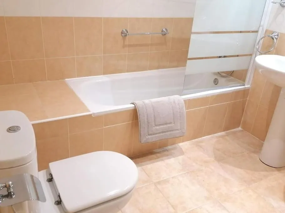 Atico Duplex De Lujo- Casares Costa- Costa Del Sol别墅